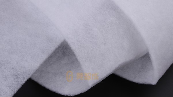 除了折叠口罩，其它口罩需要用热风无纺布吗？