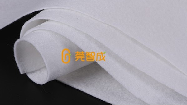 涤纶针刺无纺布在汽车顶棚的应用